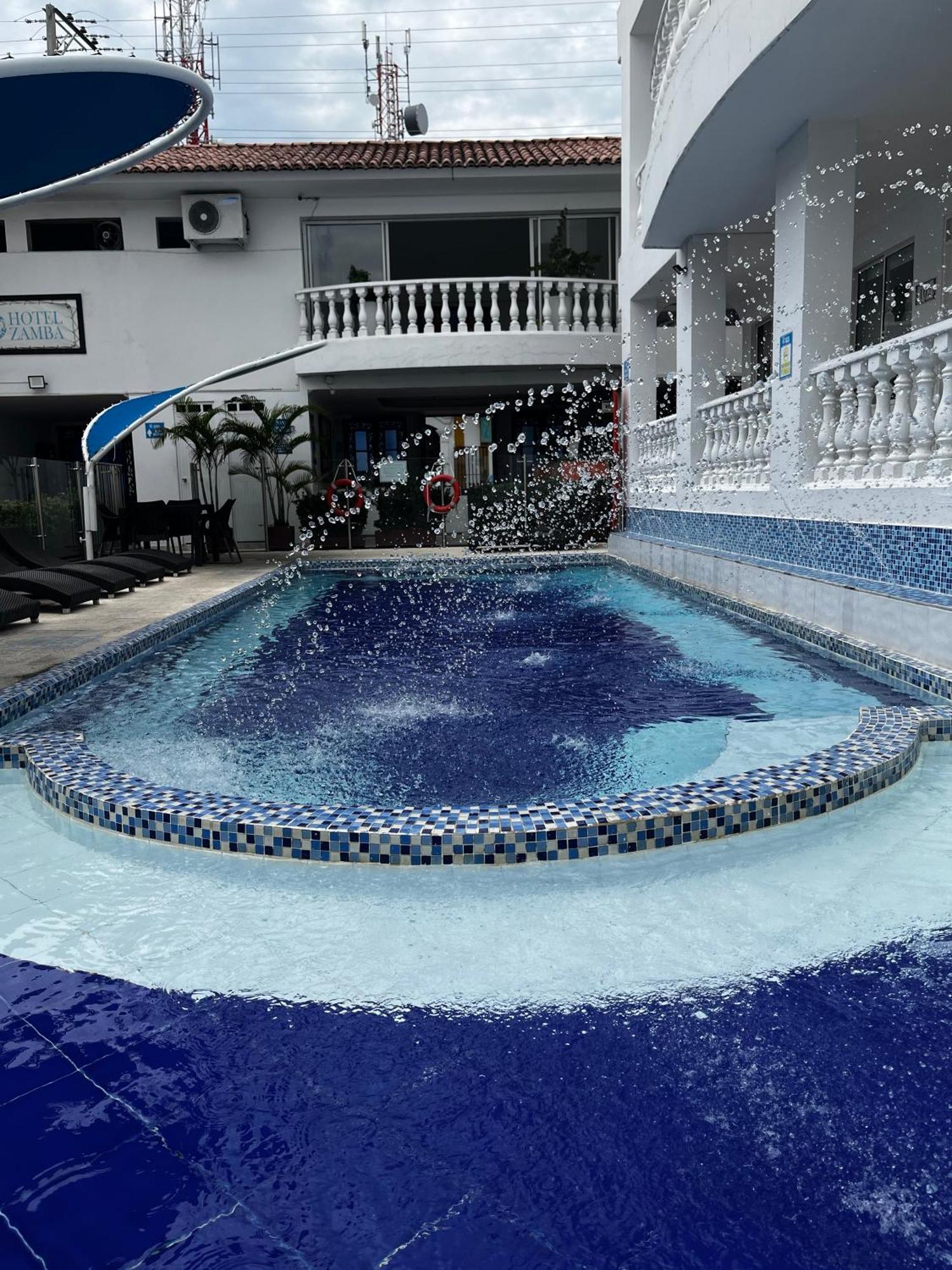 Hotel Zamba جيراردو المظهر الخارجي الصورة