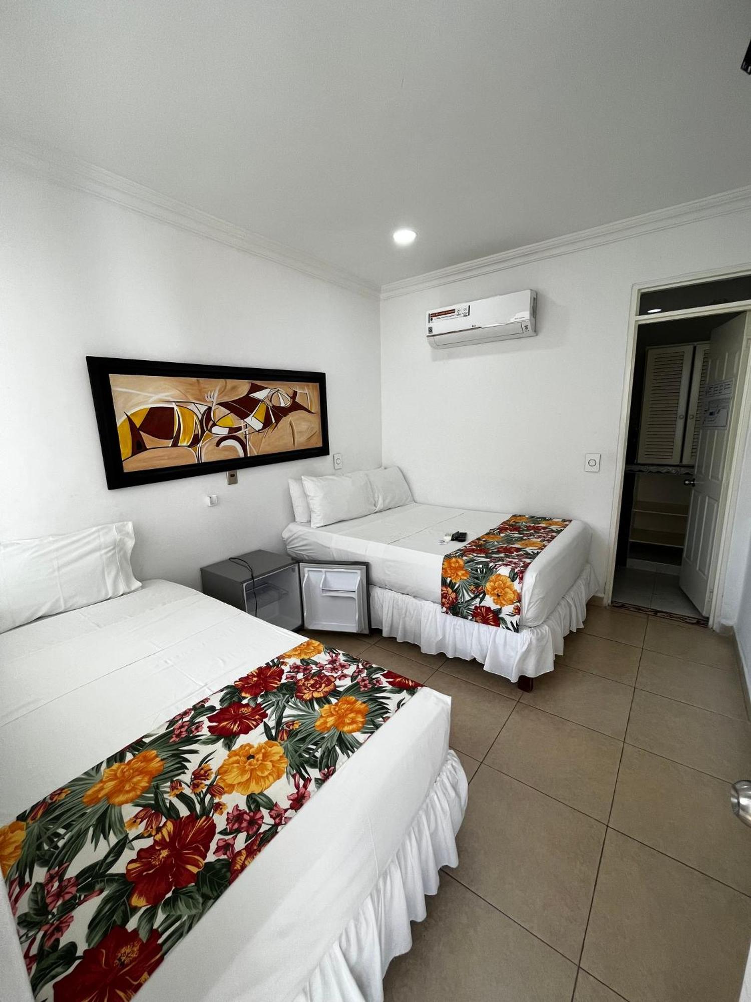 Hotel Zamba جيراردو المظهر الخارجي الصورة